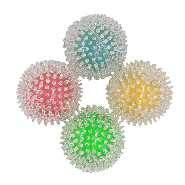 Suministro directo de fábrica nueva Bola de juguete vinilo luminoso sonido resistente a la mordedura TPR bola para mascotas perro interactivo gato juguete al por mayor