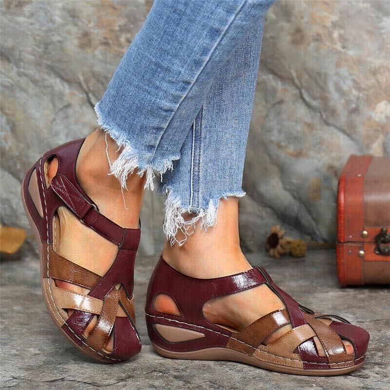 Cross-border Amazon export women's shoes 2020 Summer new style European and American retro round-toe wedge heel cross-buckle women's sandals Application Scenario