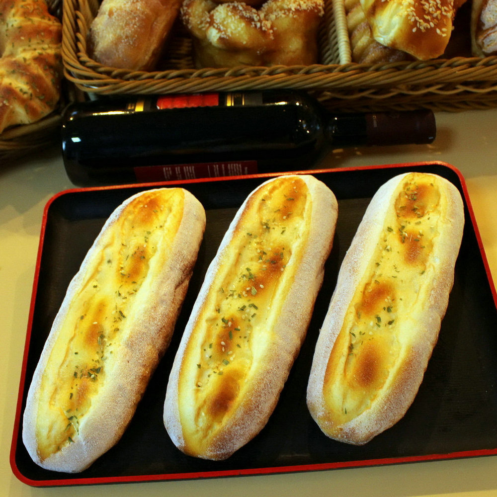 生产批发芝麻面包模型MBD-18表演道具家居摆饰样板间橱窗影视布景