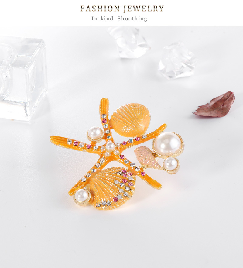 Fashion Five-pointed Star Shell Pearl Diamond Brooch display picture 8