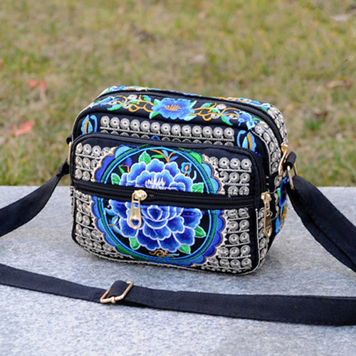 Directo de fábrica Nueva Yunnan estilo étnico bordado bolsa de mensajero de las mujeres bolsa pequeña bolsa ligera simple retro bolsa casual