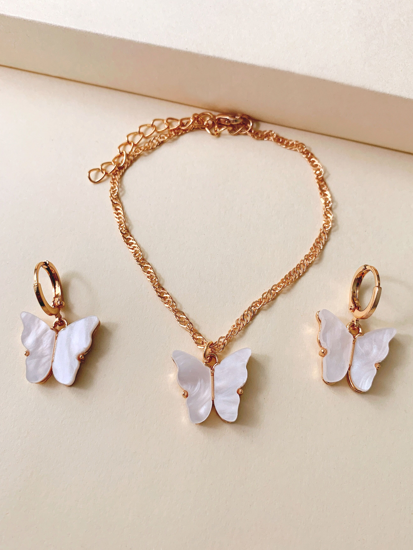 Fashion Wild Accessories Popular Color Butterfly Necklace Clavicle Chain Wholesale Nihaojewelry display picture 62