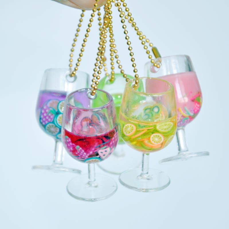 外贸仿真酒瓶饮料杯食品模型 钥匙扣圈链挂件礼品 工艺品摆件地摊