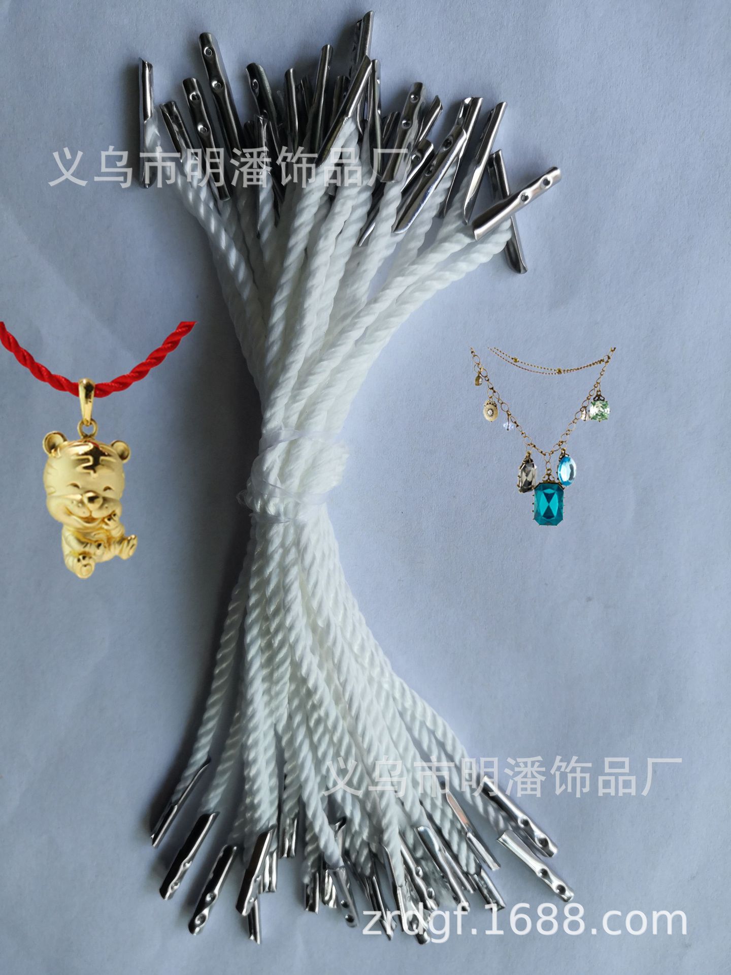 涤纶三股绳扣图