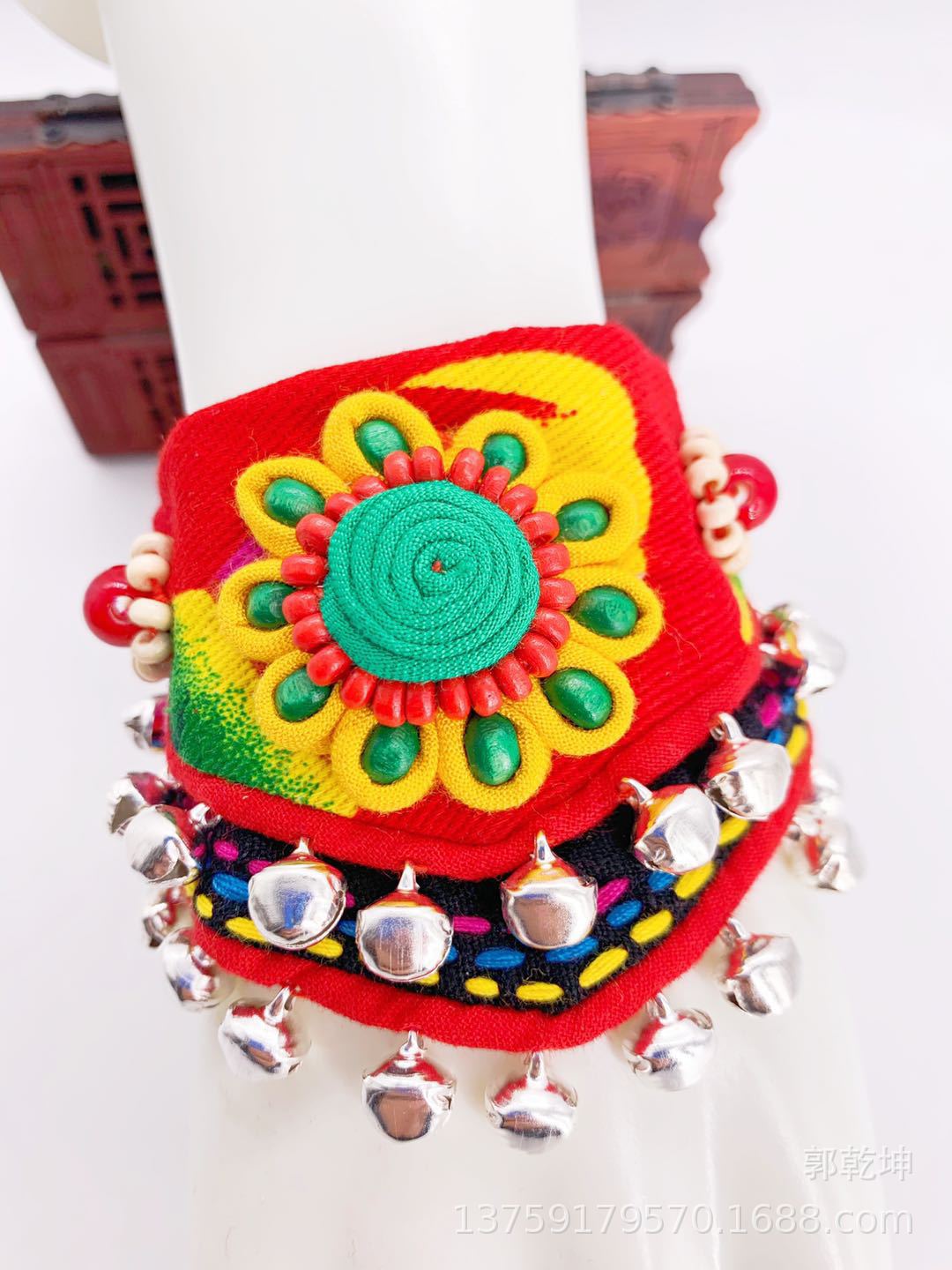 Ethnic bracelet