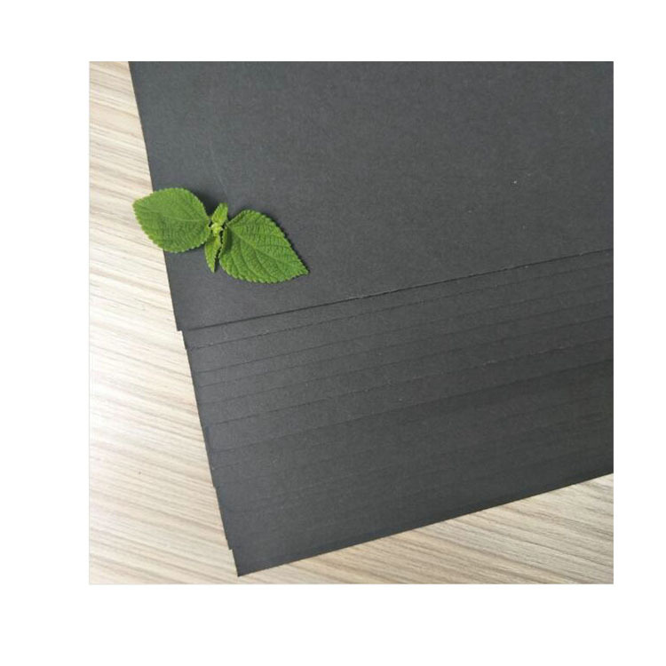 出口台湾420克 430克 440克450克 460克 470克单透黑卡纸