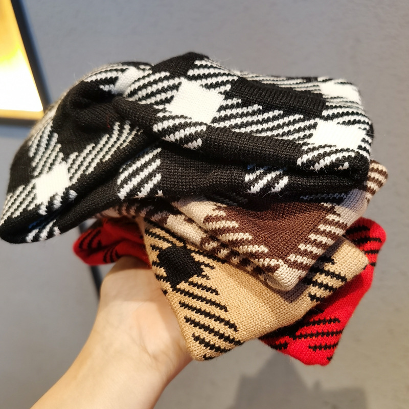 Simple  Thickened Cross Plaid  Cute Retro Headband display picture 2