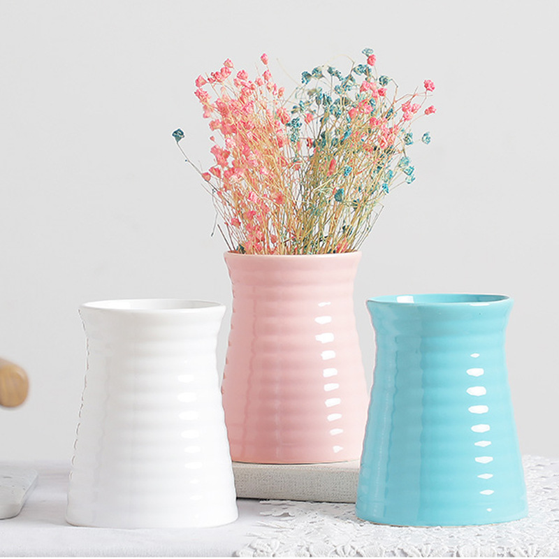 Factory direct supply ceramic vase white thread spiral striped pot home crafts decoration moon customizer custom