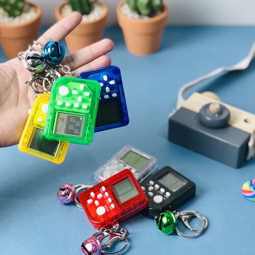 Children's handheld mini Russian game machine nostalgic toy puzzle stress relief school stationery store hot sale 