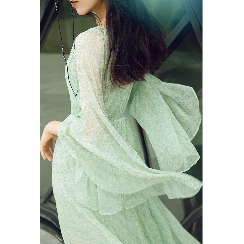 20 summer women's clothing new Hanfu placket V-neck tight waist mid-length stitching short sleeve dress bell sleeve plus size