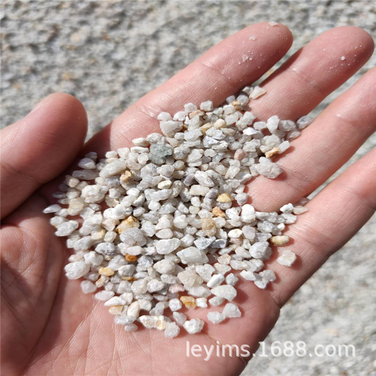 源头厂家供应污水处理用海砂滤料 高硬度，耐压
