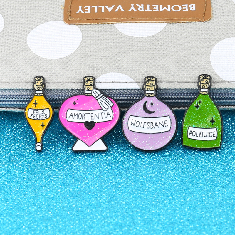 Plating Design Cartoon Style Style Cartoon Style Pin Alloy Plating No Inlaid Unisex Brooches