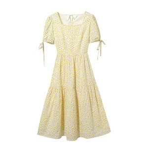 连衣裙夏天2020新款女小清新方领仙女高腰线碎花显瘦淡黄色长裙子