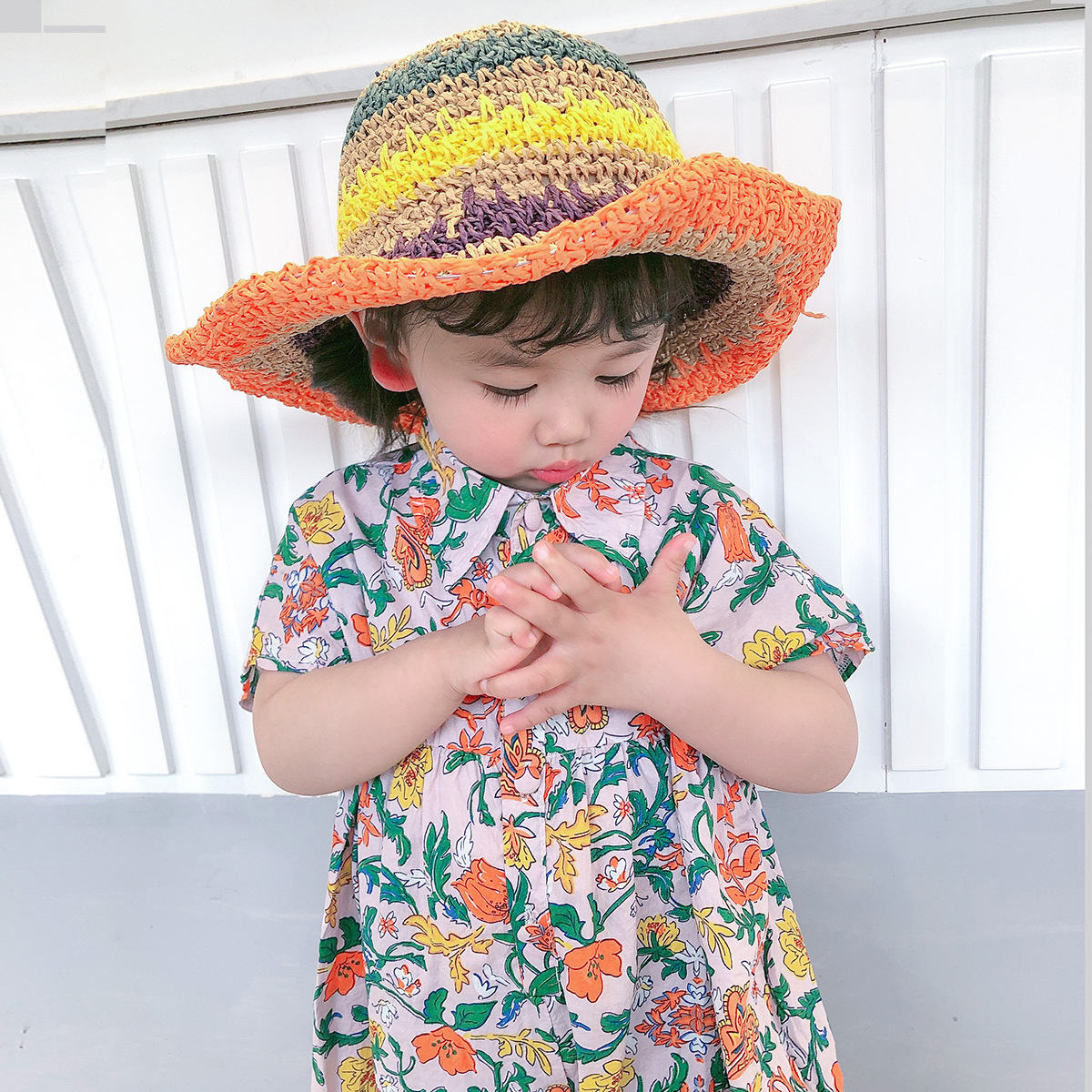 Straw Hat Summer Beach Small Fresh Japanese Sunscreen Child Fisherman Hat Korean Fashion Parent-child Rainbow Hat Wholesale Nihaojewelry display picture 1