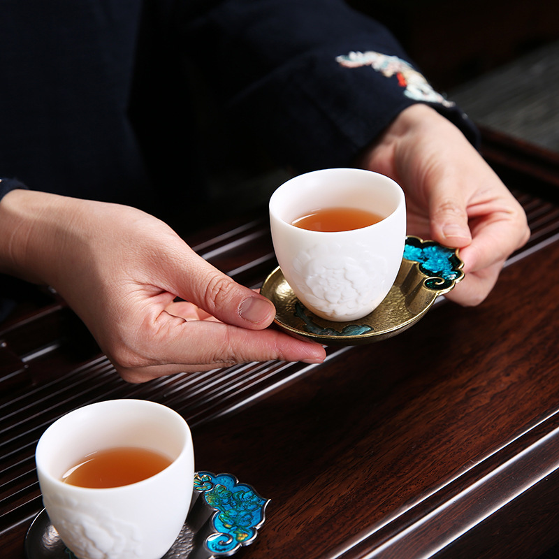 Hecho a mano cobre puro latón Coaster japonés pequeño tamaño aislado Begonia Coaster bandeja de té ceremonia del té accesorios té antiguo