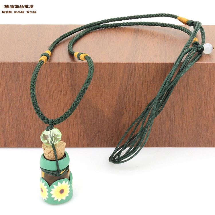 中国精油饰品网半包软陶瓶细绳绕线项链1.jpg