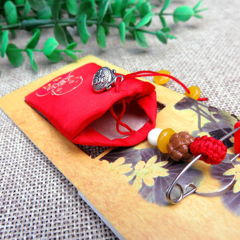 14501971195_1269488311