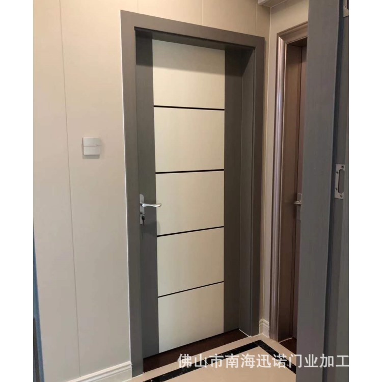Puerta compuesta de madera maciza una puerta a la parte superior simple habitación moderna puerta del dormitorio puerta interior puerta de madera puerta plana de cristal de carbono