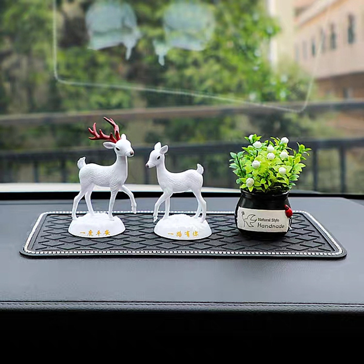 创意一鹿有你平安汽车摆件可爱男女车内装饰用品大全小摆件可爱|ms