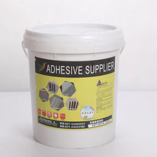 �⠝�����b�һ�w��o�܄��p�M�ݾ۰����z