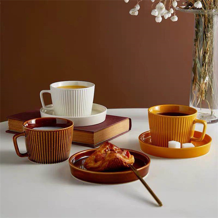 Spot Leng grain coffee cup European retro exquisite ceramic cup light luxury elegant three-dimensional milk scented tea juice cup