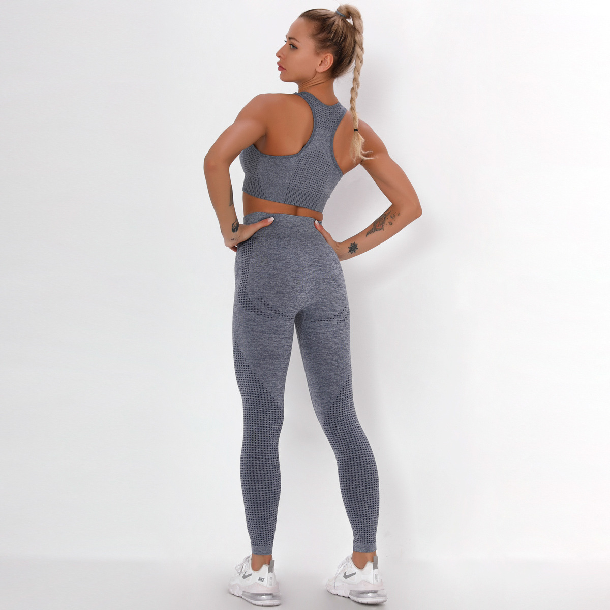 seamless knitted sports suit  NSNS10731