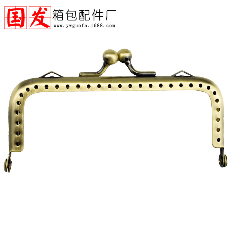 10.5cm máquina de relieve cuadrada cabeza de oro en la parte superior de las orejas accesorios de billetera de cambio [bu坑]