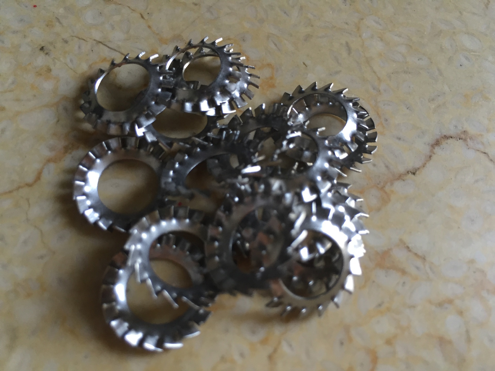 国标GB956.2锥形外锯齿垫圈   M3规格