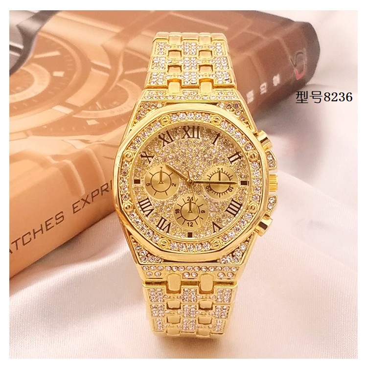 BW new bracelet suit watch manufacturer's self-operated foreign trade diamond imitation three-eye suit full diamond silver powder 8236