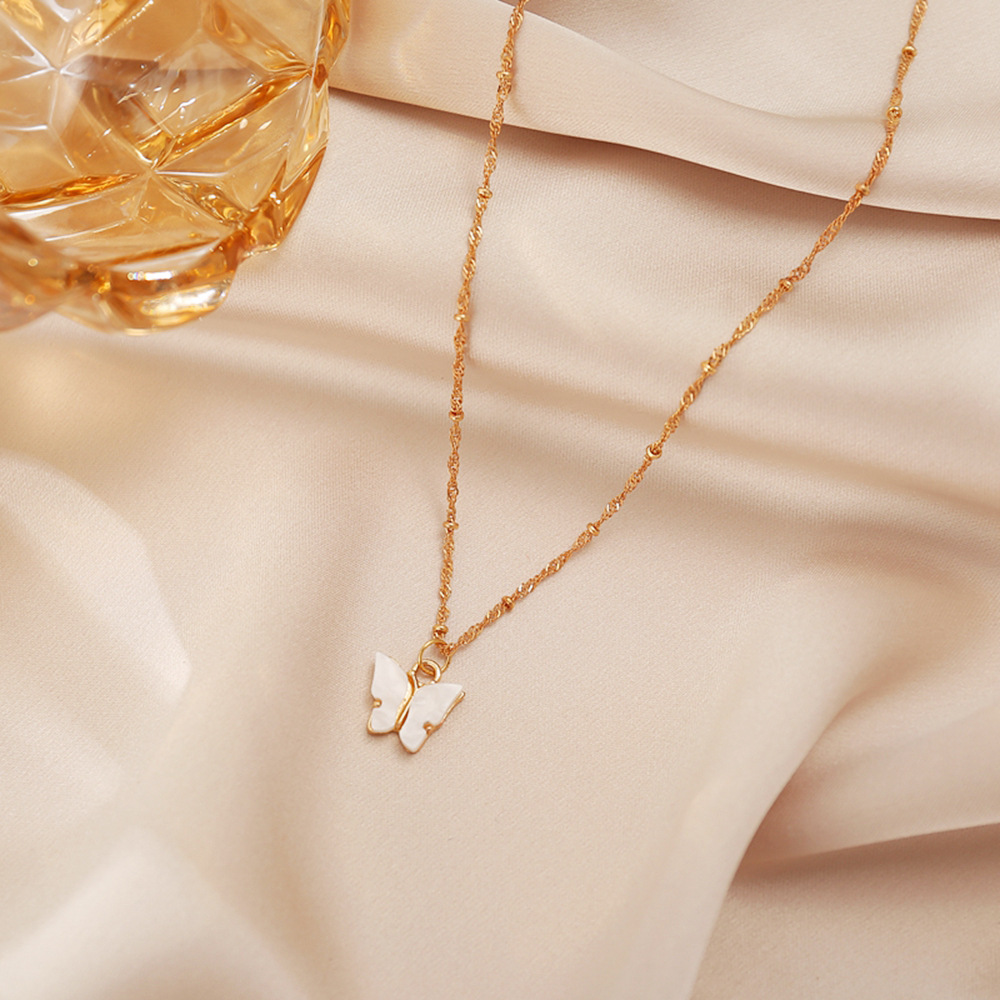 Sweet new Acrylic Butterfly Simple Sweet Beauty alloy Pendant Necklace For women
