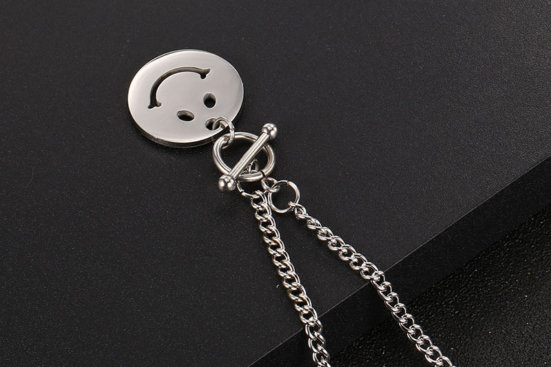 Mode Smiley Visage Titane Acier Pendentif Simple Collier En Gros display picture 4