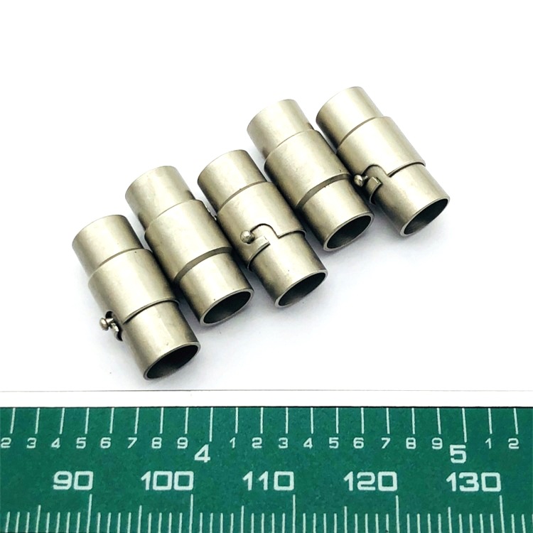 9403268086_334219779_副本