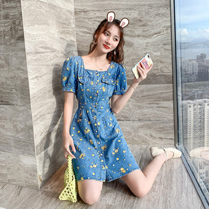 韩版女装2020夏季新款潮时尚气质法式方领蓝色a字牛仔印花连衣裙