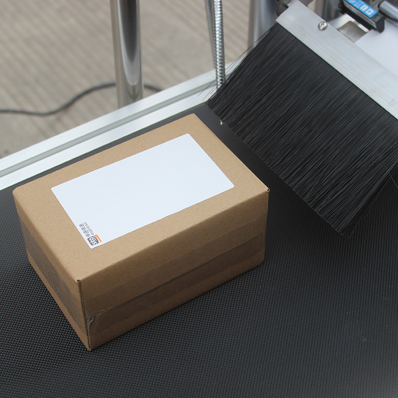 The automatic affixing machine for express packages, e-commerce best-selling cartons, sealing and packaging all-in-one machine, affixing labels and barcodes detail image 2
