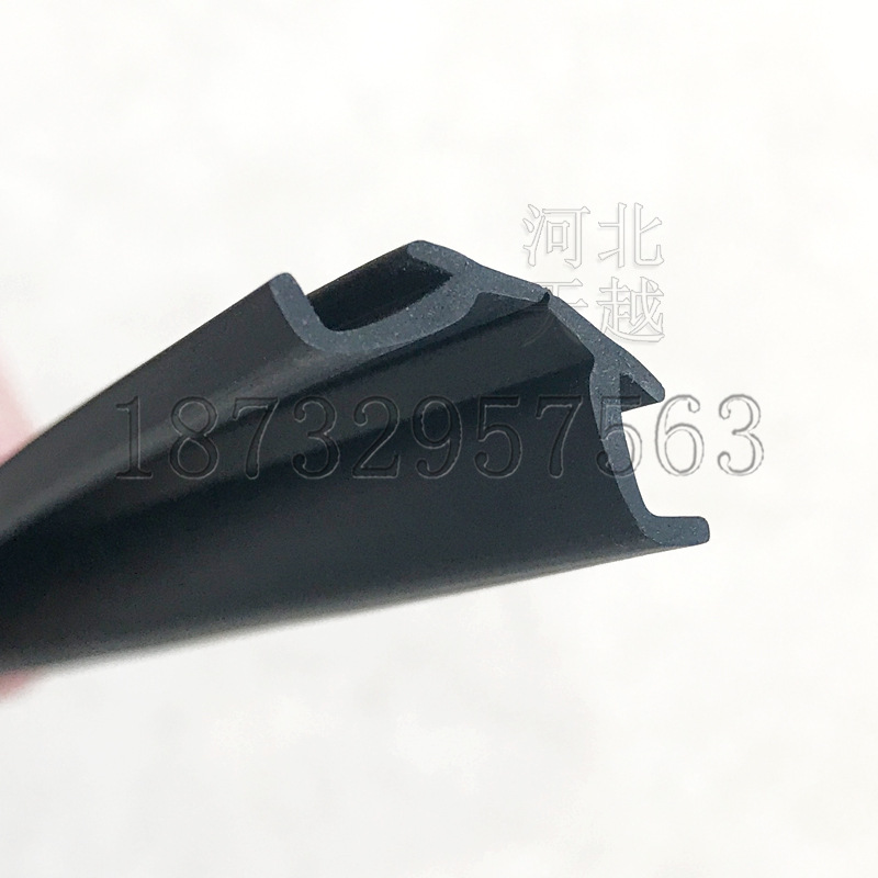 车门玻璃滑槽密封条三元乙丙U型橡胶条汽车玻璃密封条27*4