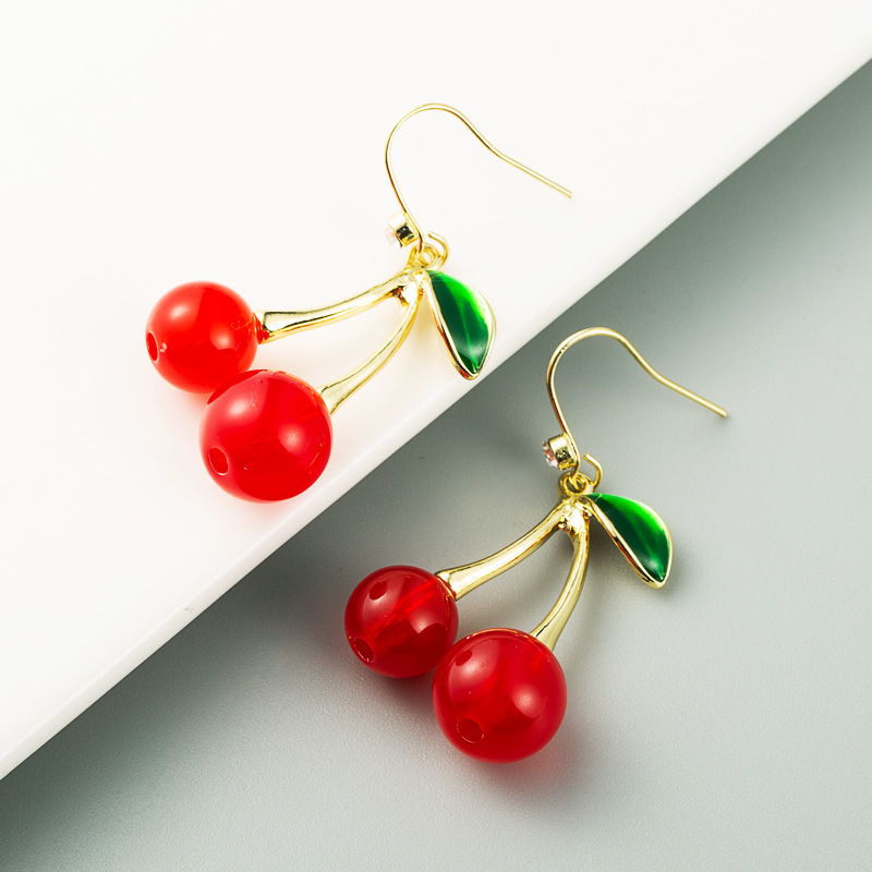 Pendientes De Fruta Con Forma De Cereza Coreana Para Mujer Pendientes Lindos De Estilo Largo Pendientes De Fruta Roja Simple Pendientes Al Por Mayor display picture 5