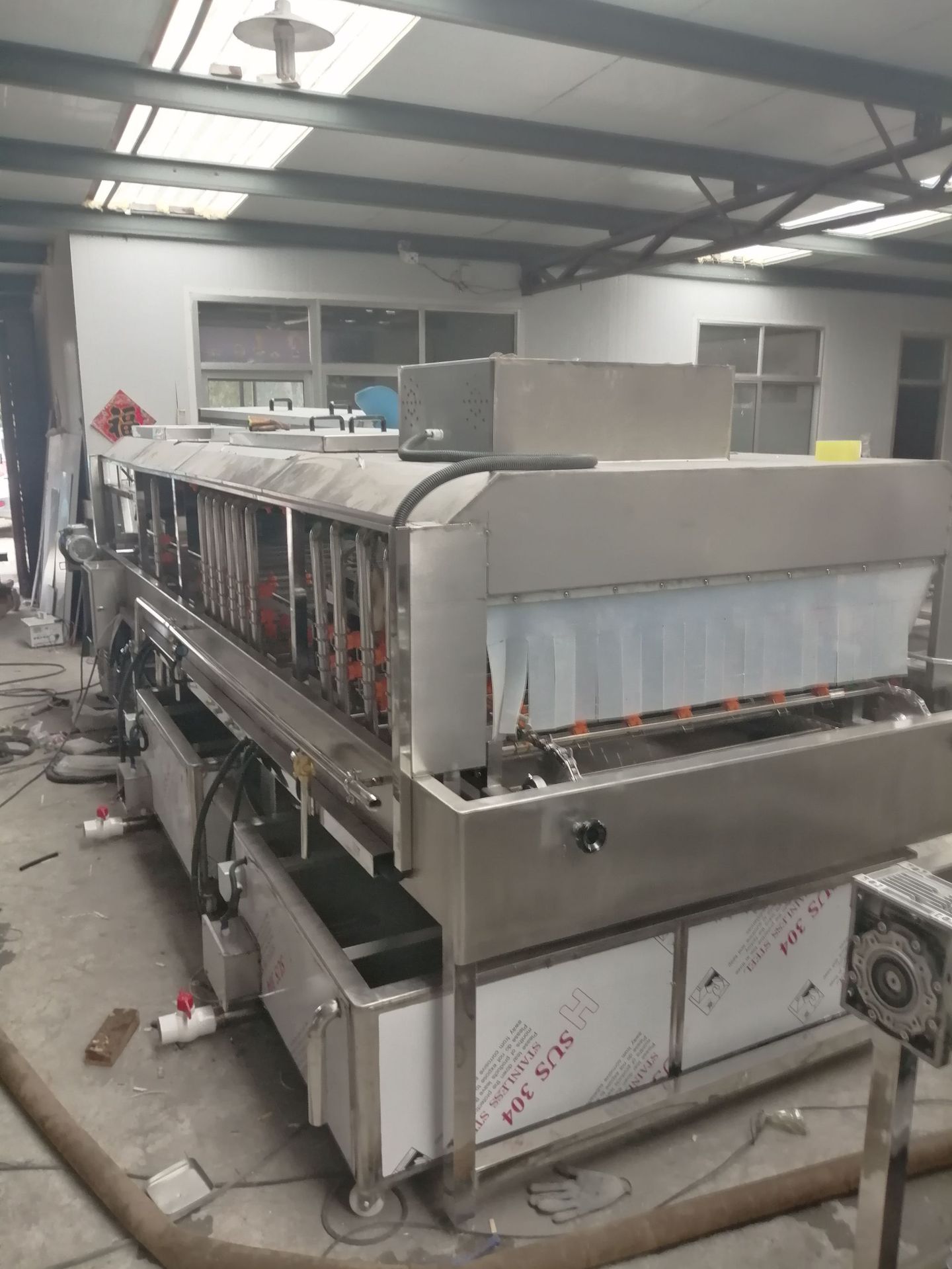 供应铁桶清洗机  塑料桶清洗设备  水桶清洗去水线  高压力清洗机