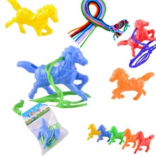 创意婴幼儿元认知玩具礼品小马模型新奇特发声塑料儿童玩具口哨子