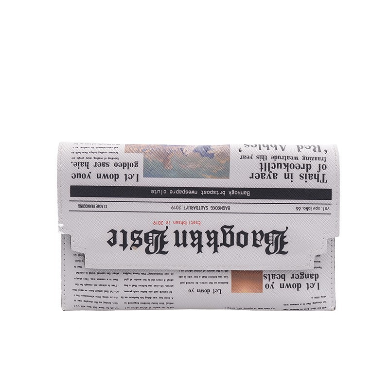 The 2022 new trendy Korean-style personalized newspaper fashion iron chain single-shoulder small square bag and retro casual crossbody bag by Bag Girl undefined