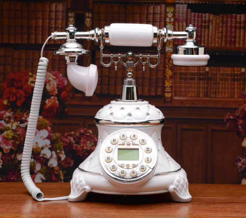European-style white diamond-encrusted antique telephone, fashionable, creative, high-end retro old-fashioned telephone, home landline.