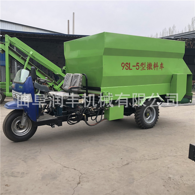 湘潭加厚板材撒料车 奶牛饲养喂料车