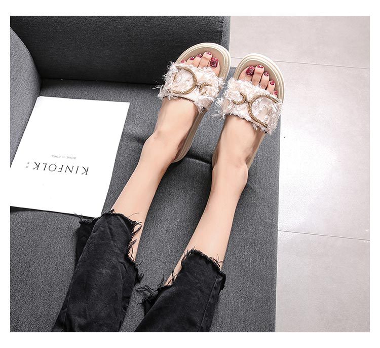 Moterų platforminės basutės ir šlepetės vasaros mada šlepetės_voghion.com