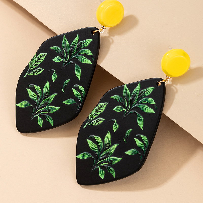 Retro Acrylic Resin Cartoon Leaf Earrings display picture 15