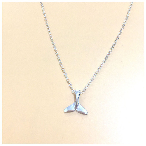 Amazon best selling fish tail glossy pendant necklace simple and cute mermaid dolphin tail clavicle chain direct sale