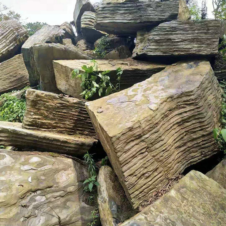 现货供应景观石庭院假山石鱼缸造景假山 人工湖太湖石灵璧石怪石