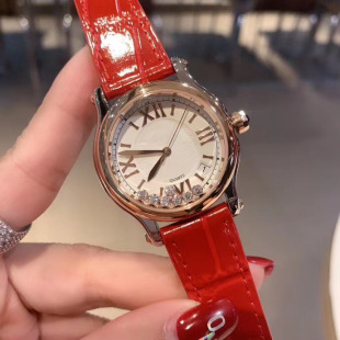 �옷���荕r��Ůʿ��� �`���ʯ���e�A��Ů��