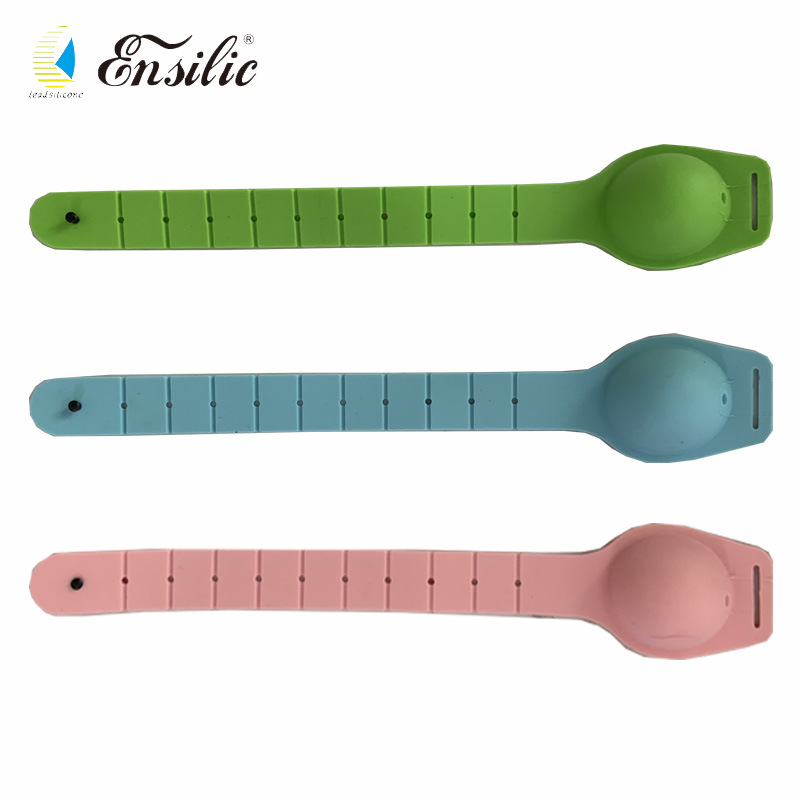 customized Liquid soap watch Wash your hands Disinfectant Bracelet silica gel Bracelet Wrist strap Liquid soap distributor