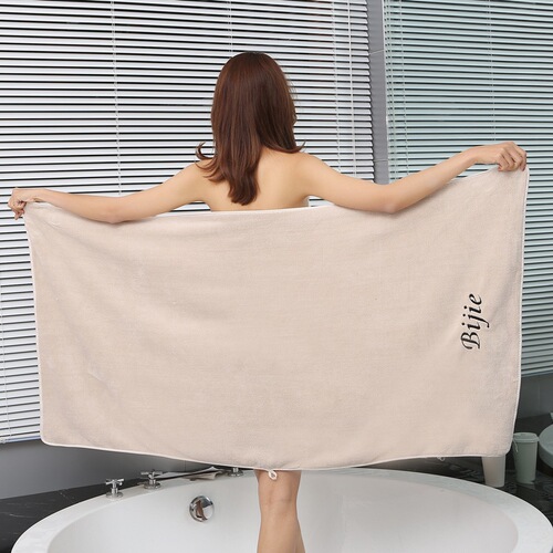 Manufacturer's towel bath towel, coral fleece absorbent and thickened microfiber, internet-famous style for adults—soft, simple bath towel.