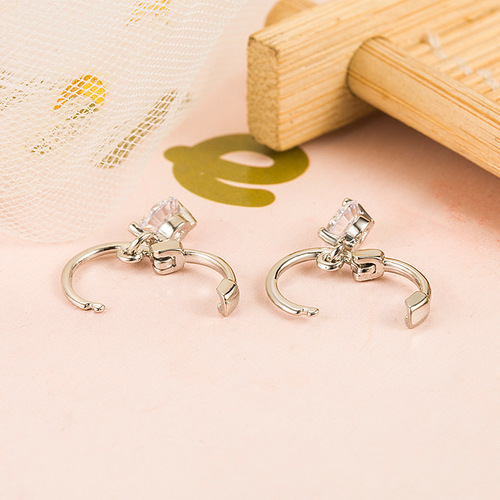 S925 silver plated earrings for women Korean style elegant earrings simple single diamond earrings internet celebrity ins style flash diamond earrings earrings