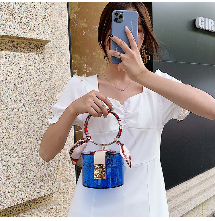 New Trendy Korean Fashion Transparent Portable Jelly Wild Chain Shoulder Messenger Small Round Women's Bag display picture 31